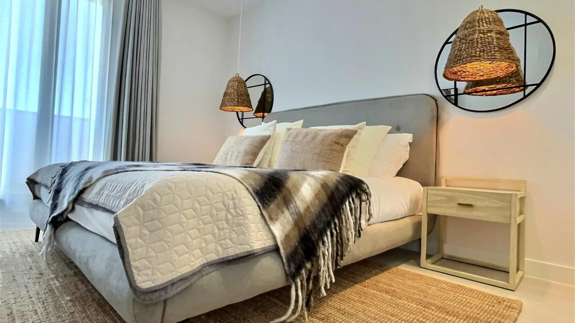 San Roque Golf Club, Step Into Elegance With This 3-Bedroom Luxury Modern Townhouse Close To Sotogrande Holiday home