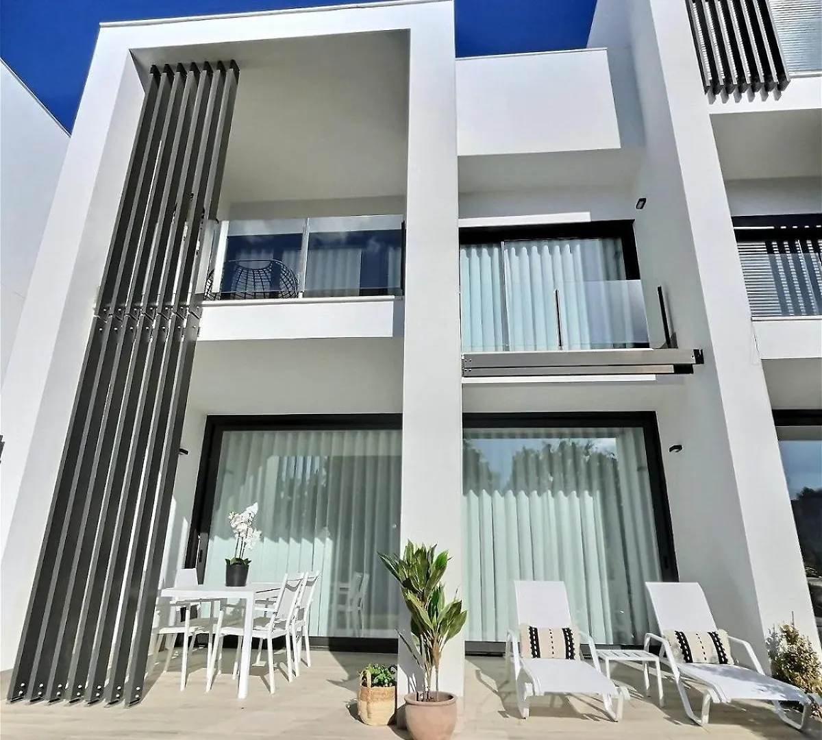 San Roque Golf Club, Step Into Elegance With This 3-Bedroom Luxury Modern Townhouse Close To Sotogrande Spain