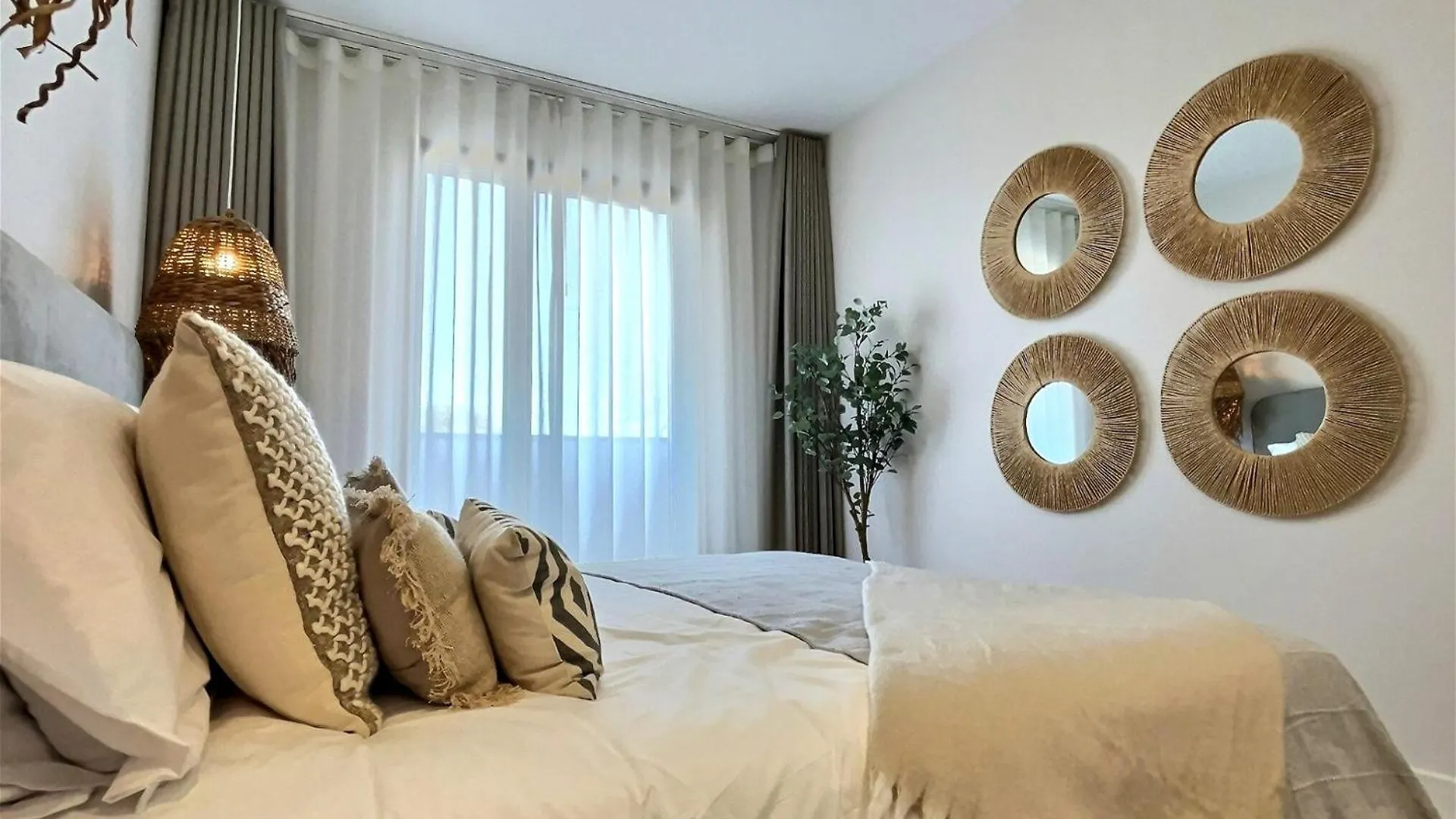 San Roque Golf Club, Step Into Elegance With This 3-Bedroom Luxury Modern Townhouse Close To Sotogrande Spain