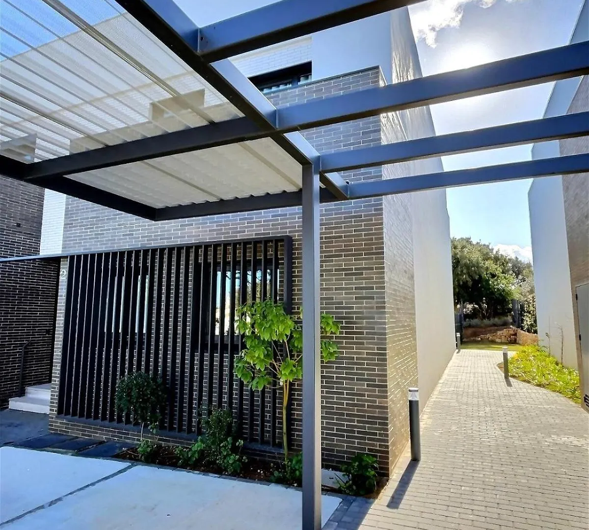 San Roque Golf Club, Step Into Elegance With This 3-Bedroom Luxury Modern Townhouse Close To Sotogrande Holiday home San Roque (Andalucia)