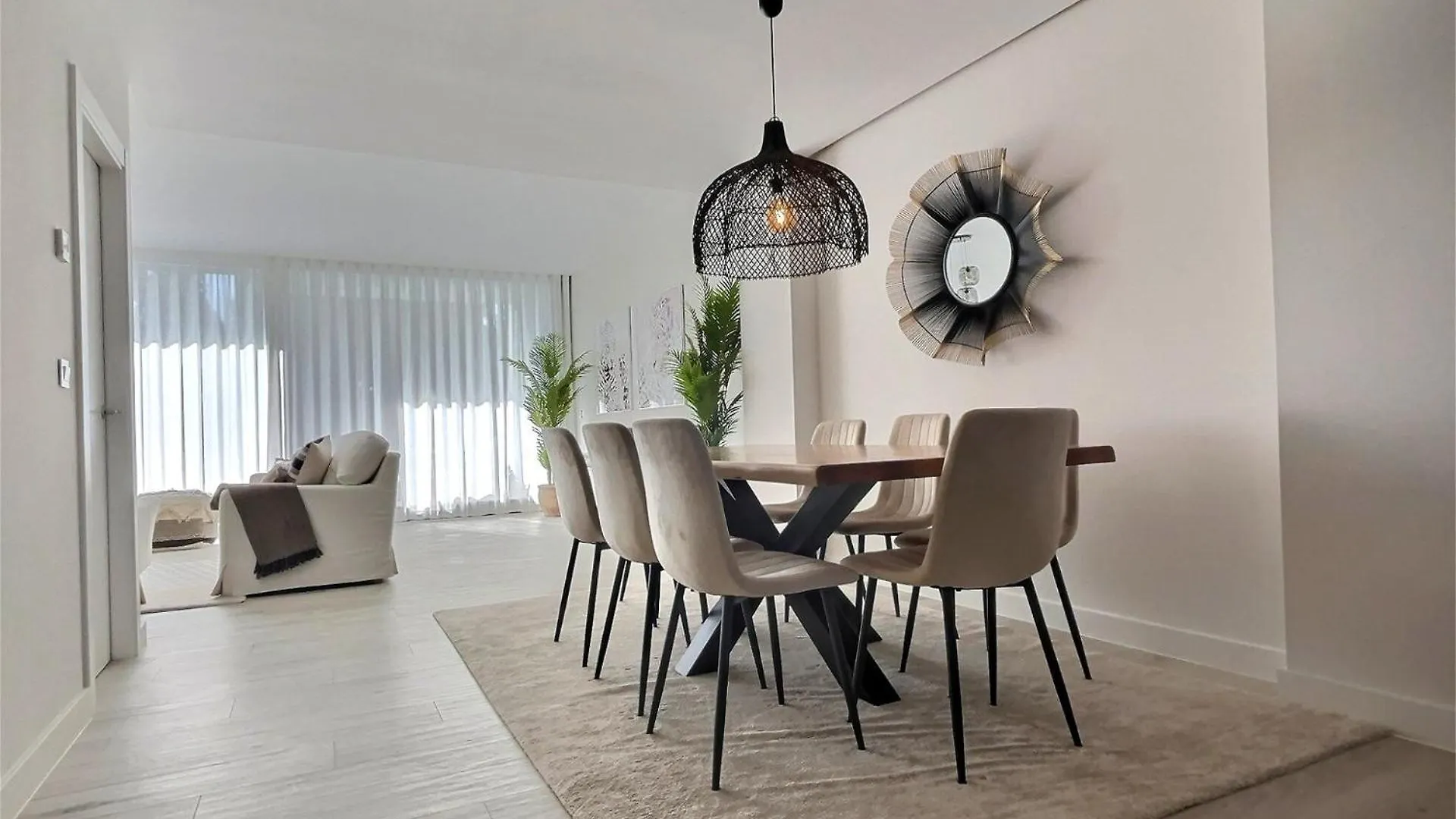 San Roque Golf Club, Step Into Elegance With This 3-Bedroom Luxury Modern Townhouse Close To Sotogrande Holiday home