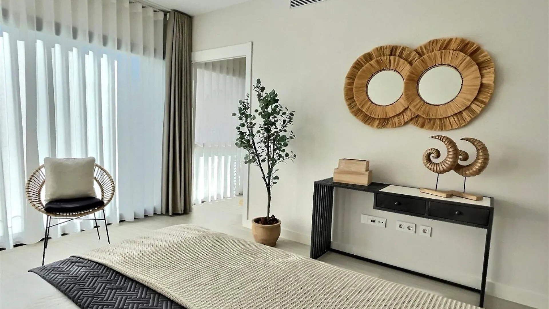 San Roque Golf Club, Step Into Elegance With This 3-Bedroom Luxury Modern Townhouse Close To Sotogrande Holiday home San Roque (Andalucia)